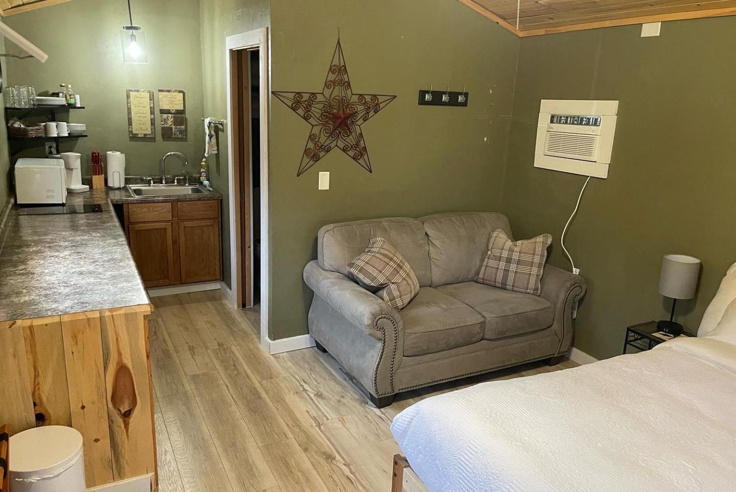Eagle'S Landing Lodge Кастер Экстерьер фото